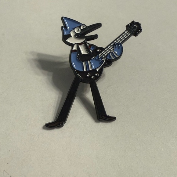 Women’s Jewelry Regular Show Mordecai  Playing Guitar Blue and Black Enamel Pin - Picture 1 of 3